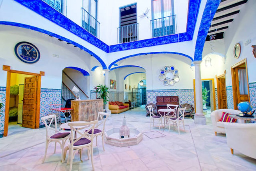 1 - Hostel Trotamundos - Hostel Sevilla