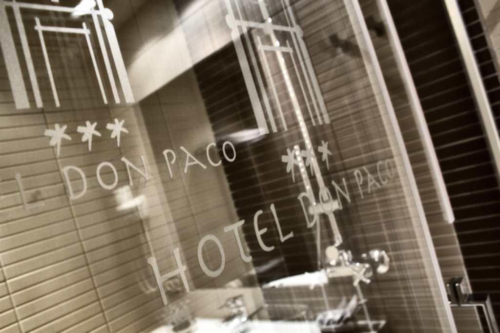 Hotel Don Paco Llanes