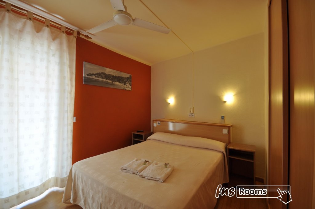 Europa Punico Hostel - Hostel in the center of Ibiza - Cheap Hostel in Ibiza - Pictures of the Hostel