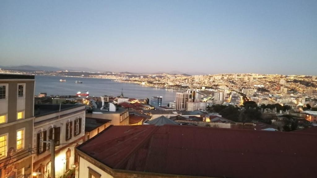 Bo hotel y terraza Valparaiso