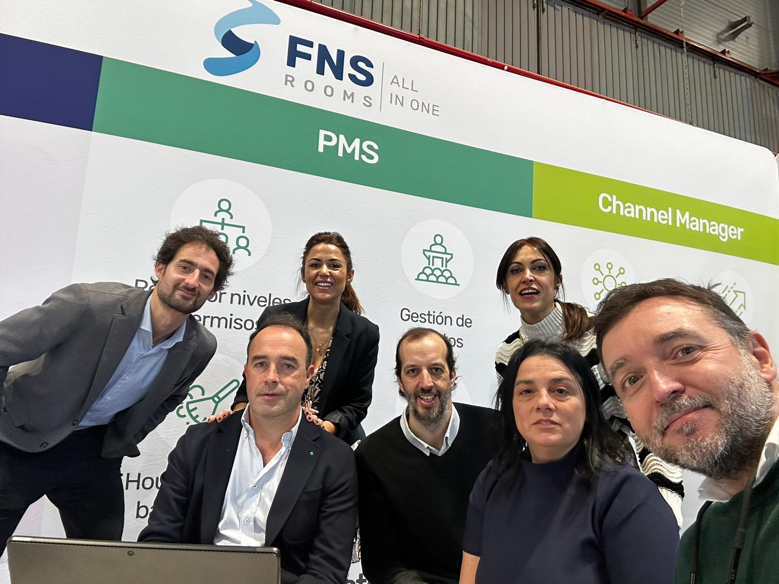 Equipo FNSrooms FITUR 2023
